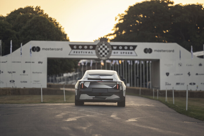 Polestar_5_electric_4-door_GT_to_debut_exclusive_new_Polestar_electric_powertrain-34dc3393e75f7026e.jpg