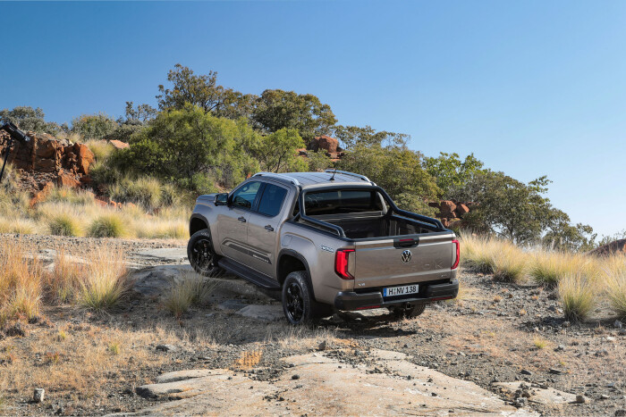 2023-Volkswagen-Amarok-Pickup_1USO_8291_589627759a7897b9df41f825c.jpg