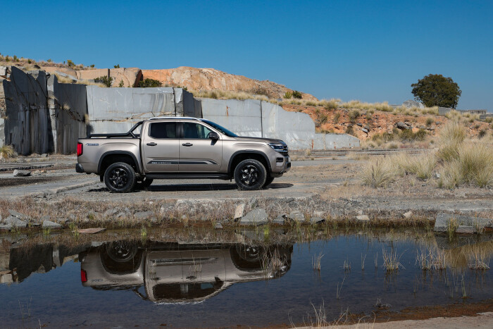 2023 Volkswagen Amarok Pickup 1USO 8307 153424113