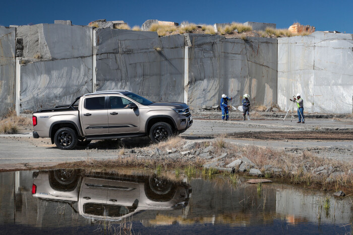 2023 Volkswagen Amarok Pickup 1USO 8338 1316202189