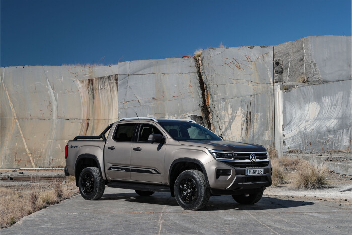 2023-Volkswagen-Amarok-Pickup_1USO_8390_10510555992f45dc1ad45a722b.jpg