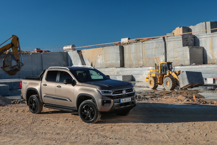 2023-Volkswagen-Amarok-Pickup_1USO_8447_17773716212315ba638a53df7a.jpg