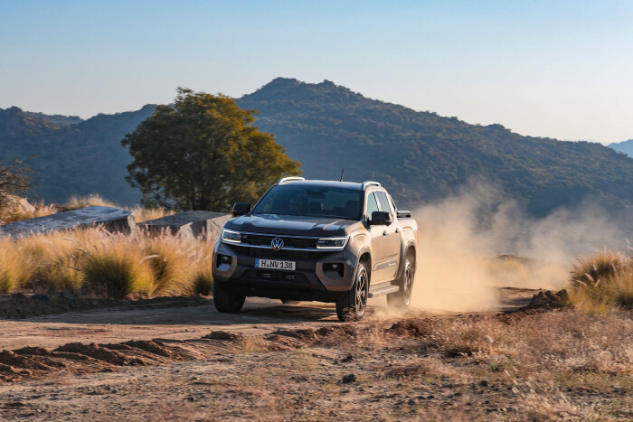 2023-Volkswagen-Amarok-Pickup_1USO_8508_6384126151dac4438c3e467cf.jpg