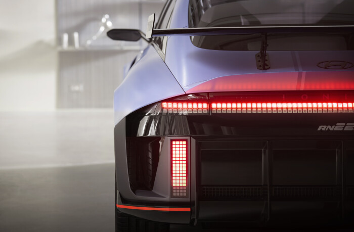 Large 50490 HyundaiMotorsNBrandUnveilsTwoRollingLabConceptsSignalingHigh PerformanceVisionforElectri