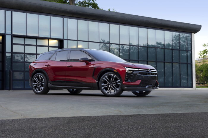 2024-chevrolet-blazer-ev-001b7c9576e3f51a469.jpg