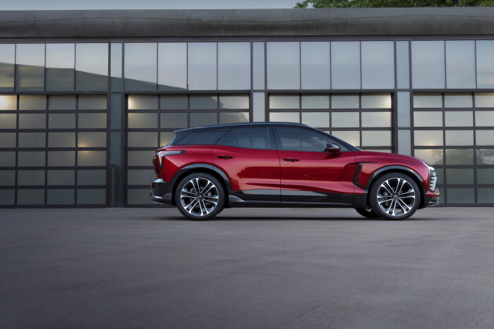 2024-chevrolet-blazer-ev-0262468fc83a454c4b8.jpg