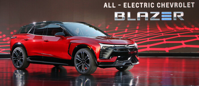 BlazerEVReveal01b6572b9b7d2c8108.jpg