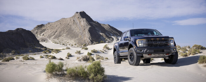 2023-F-150-Raptor-R_exterior_-Antimatter-Blue_-018607d53bbe344a65.jpg