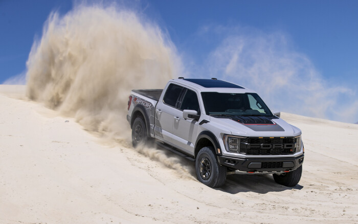 2023-F-150-Raptor-R_exterior_-Avalanche-Gray_-020afff8fae02ce0b4.jpg