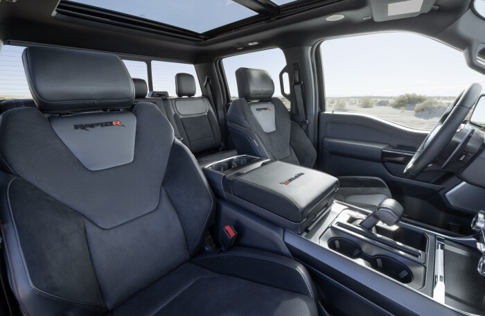 2023-F-150-Raptor-R_interior_02026009c14ec18309.jpg