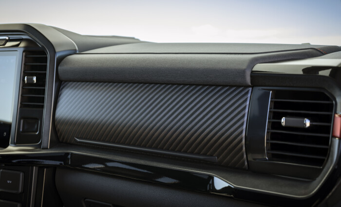 2023-F-150-Raptor-R_interior_05562bc23929b8163e.jpg