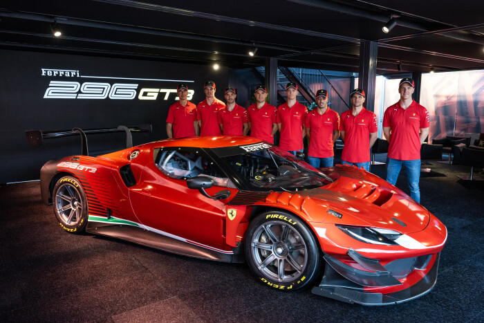 2201573-cgt-ferrari-296-gt3-unveiledaaedcd1909c851dd.jpg