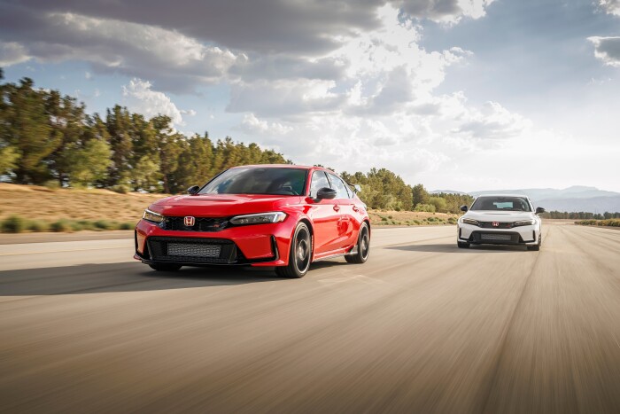 2023_Civic_TypeR_0003bd556313cb5b5363.jpg