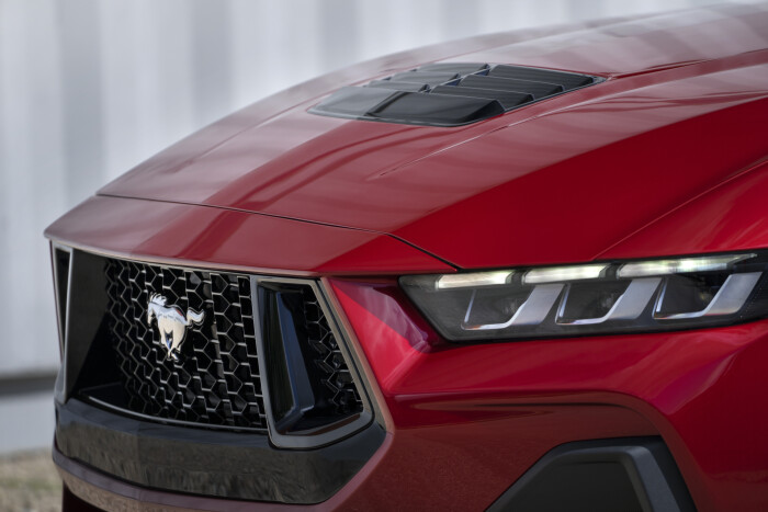 2024-Mustang-045b9bb099782e3201.jpg
