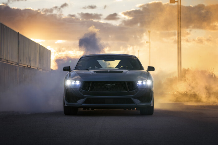 2024-Mustang-19c2a0b093432919c6.jpg