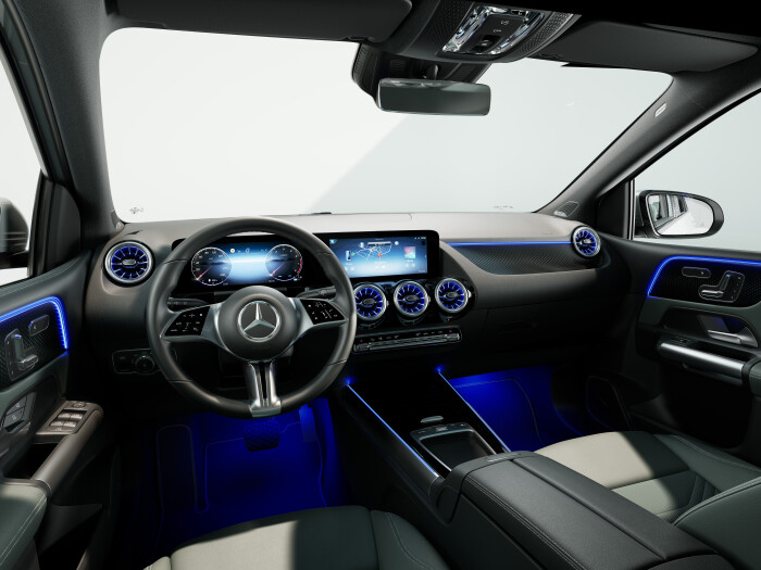 Mercedes-Benz B-Class; exterior: digital white; progressive line Mercedes-Benz B-Class; exterior: di
