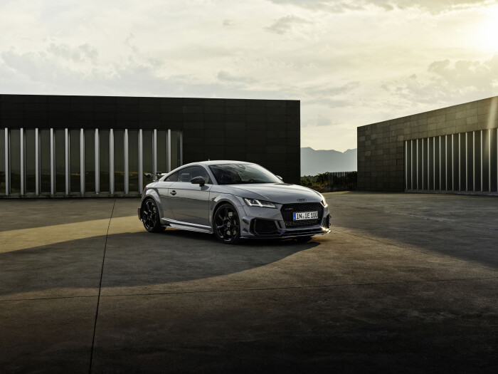 Static photo, Colour: Nardo grey