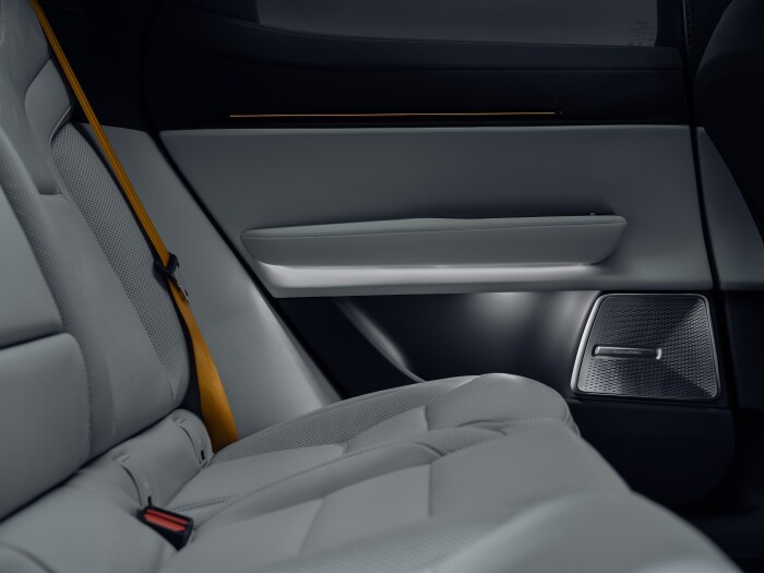 661755 20221012 Polestar 3