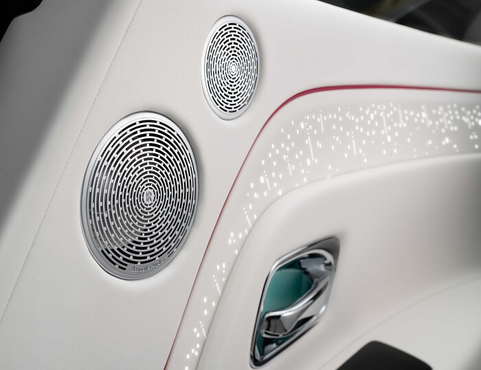 12_SPECTREUNVEILEDTHEFIRSTFULLY-ELECTRICROLLS-ROYCE_BESPOKEAUDIO5492431fb3095fa3.jpg