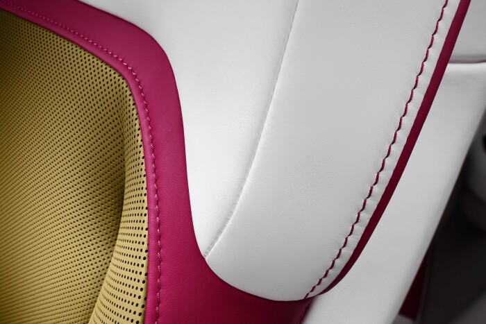 14_SPECTREUNVEILEDTHEFIRSTFULLY-ELECTRICROLLS-ROYCE_STITCHING9ffd4c7ce8ffec61.jpg