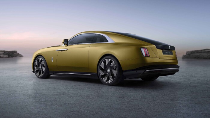 1_SPECTREUNVEILEDTHEFIRSTFULLY-ELECTRICROLLS-ROYCE_REAR3_4Aebc633b4fa0467d4.jpg