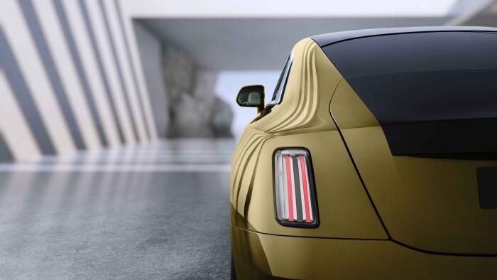 7_SPECTREUNVEILEDTHEFIRSTFULLY-ELECTRICROLLS-ROYCE_REARDETAIL1b009aff94c9e9f4.jpg