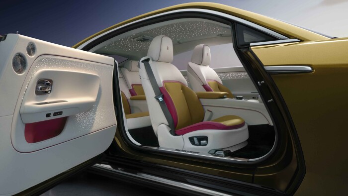 8_SPECTREUNVEILEDTHEFIRSTFULLY-ELECTRICROLLS-ROYCE_DOORCABINeffd97bb297a1730.jpg