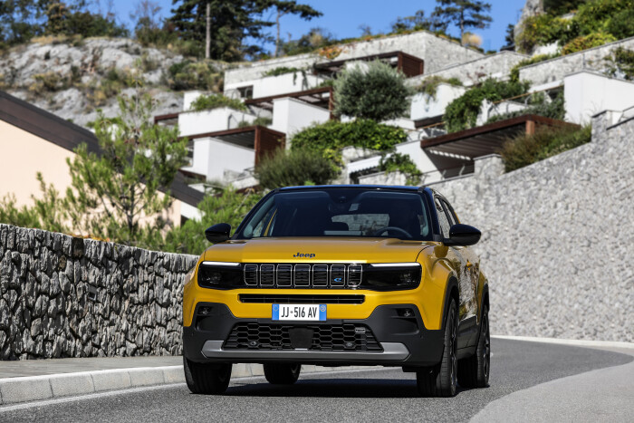JeepAvenger14e54fd3903d68c646.jpg