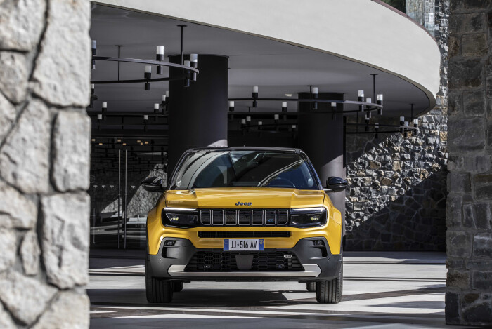 JeepAvenger204f38916256ce3bb6.jpg