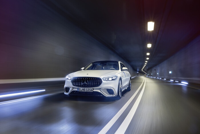 Der neue Mercedes-AMG S 63 E PERFORMANCE (Angaben WLTP | Kraftstoffverbrauch gewichtet, kombiniert: 