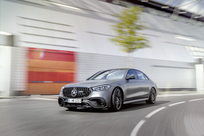 Der neue Mercedes-AMG S 63 E PERFORMANCE (Angaben WLTP | Kraftstoffverbrauch gewichtet, kombiniert: 