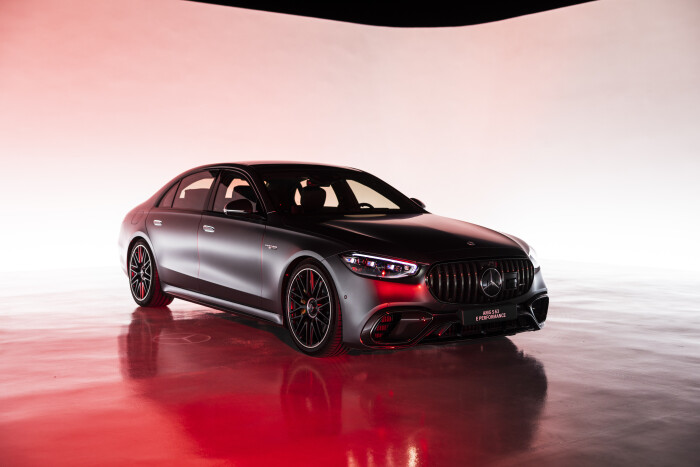 Mercedes-AMG S 63 E PERFORMANCE (Angaben WLTP | Kraftstoffverbrauch gewichtet, kombiniert: 4,4 l/100