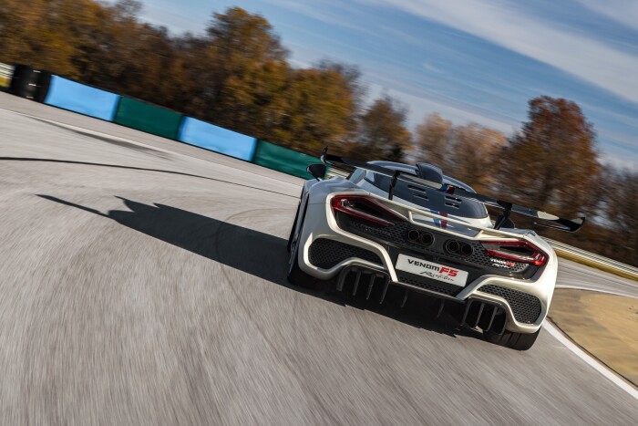 Hennessey-Venom-F5-Revolution-Coupe---083c54e6a8e19c1c3a.jpg