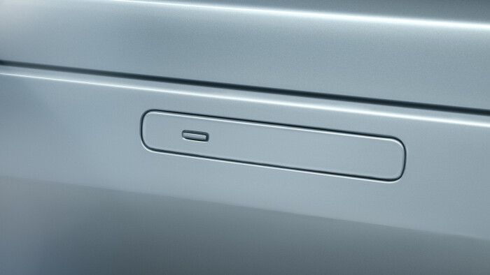RR_Velar_24MY_Detail_09_01022308c19663d1dd78d5.jpeg