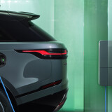 RR_Velar_24MY_Detail_10_0102237b05dcc6e527abda