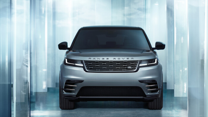 RR_Velar_24MY_Exterior_01_Front_0102236b66da3fa7d02b90.jpeg