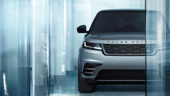 RR_Velar_24MY_Exterior_02_Front_01022315a52ad52ce8f9ff.jpeg