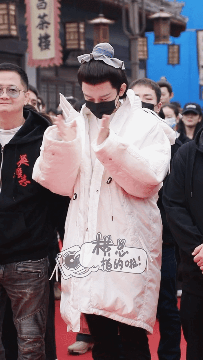 img-1694960891933005I6jkkgy1h9xe2x03qkg30k00zku1la47ce45da097de33.gif