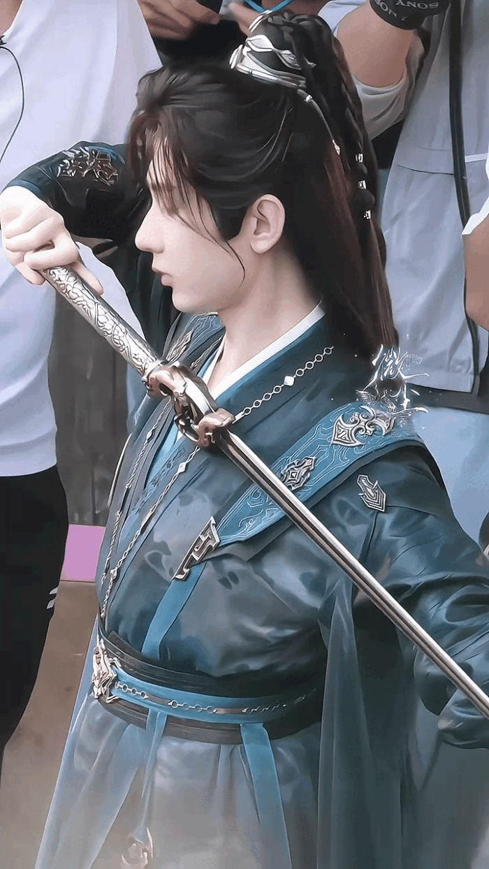 img-171778010007766c12fadgy1hqgybq87zxg20k00zk7x7c65508d0d7932b23.gif