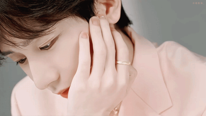 img-1744303994156008jPgEKgy1i0br2wxy9cg318g0p0kk872c0c282f0404698.gif