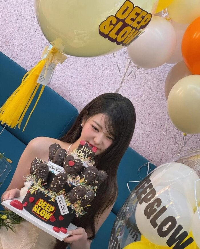 thumb-22856956_nr9kXZjy_b8e751a85e8b5ef2dd89f28d96ec10ef859f28aa_835x1043762a198407ae9472.jpg
