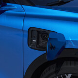 27_LOT2_CLOSEUP_EXTERIEURS_Ext_AlpineBleuVision_GTSBS1_Trappecharge2ouvertsanscablee363dbe2be2c1a07