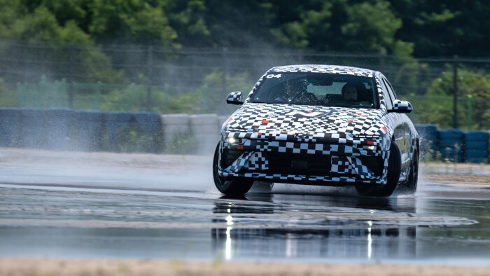 imgi_10_2026-hyundai-ioniq-6-n-prototype-4acd2bcead121618d.jpg