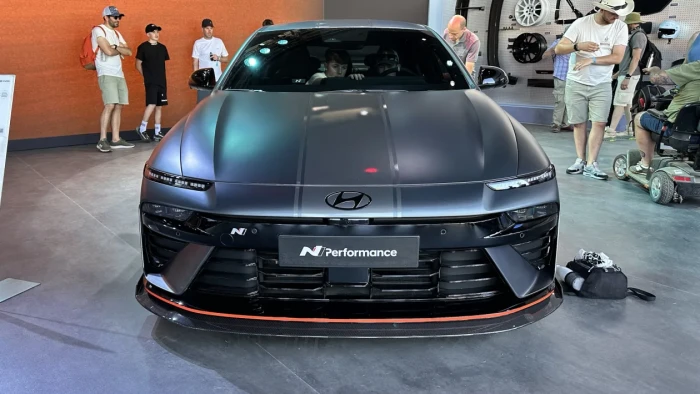Hyundai-Ioniq-6-N-FoS-3cace1ababff22311.webp