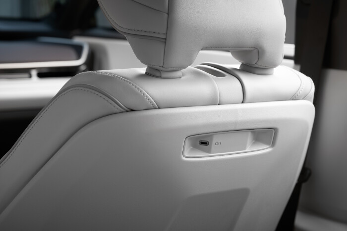 2027_Toyota_Highlander_Limited_MistyGray_00620ac6ee1173141d6.jpg