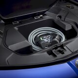 imgi_147_2027-bmw-i3-neue-klasse-shatters-competition-with-463-horsepower-and-up-to-560-miles-of-range_49130daddfb343337
